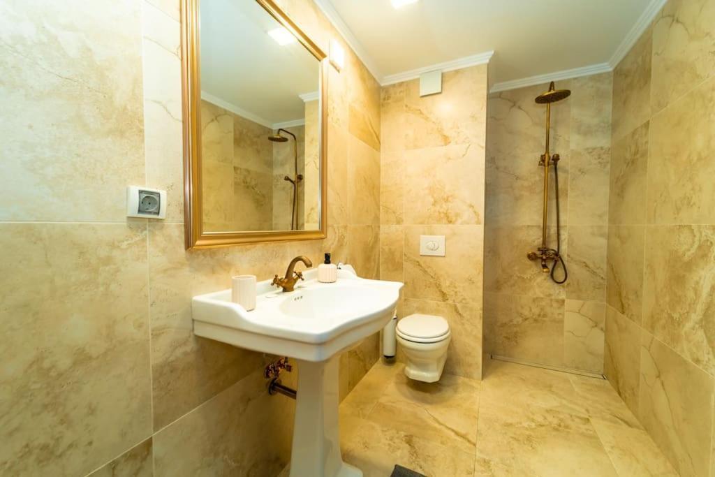 Lux Apart Karlovo Exterior photo